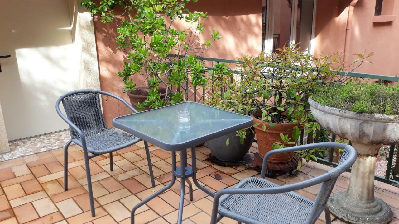 La Maison Rose: Lieu Atypique Hotel Nemours Ngoại thất bức ảnh